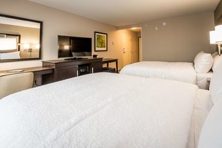 hampton inn and suites hammond