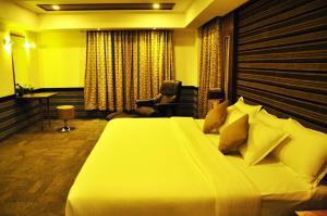hotel atrium