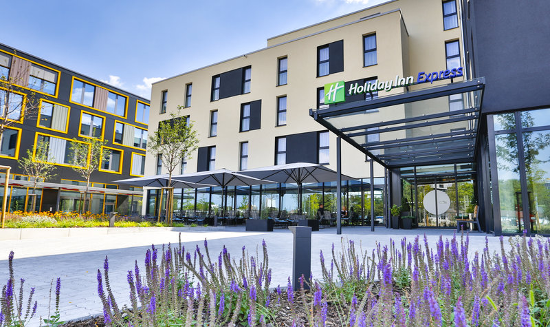 holiday inn express karlsruhe city park an ihg hotel