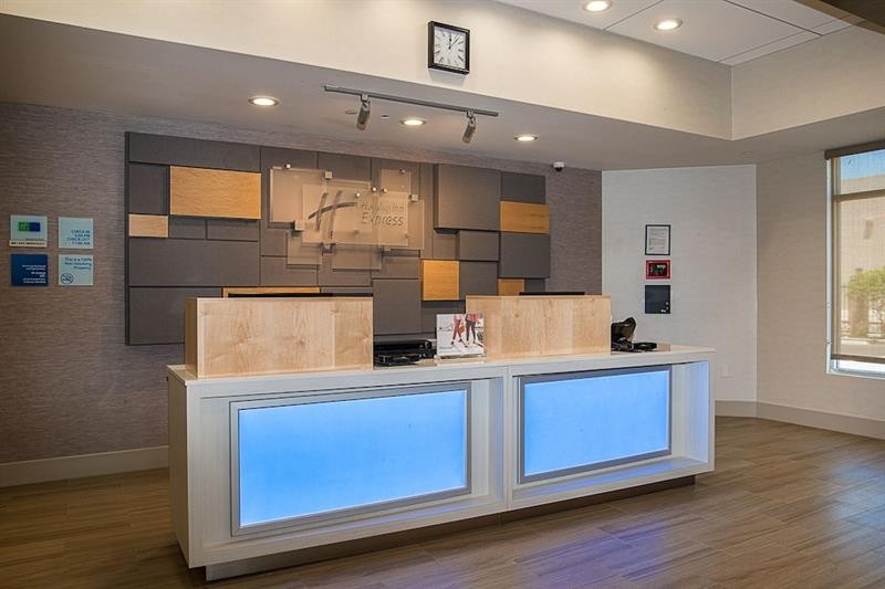 holiday inn express fullerton anaheim by ihg