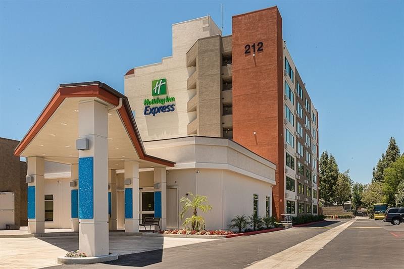 holiday inn express fullerton anaheim by ihg