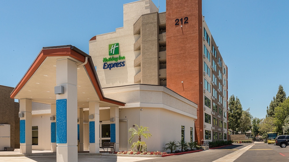 holiday inn express fullerton anaheim by ihg