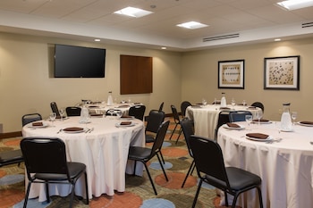 Staybridge Suites Corona South By Ihg,Los Angeles>>Corona,3 star