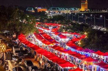 Crowne Plaza Vientiane By Ihg,Vientiane>>Ban Nongdouang,5 star