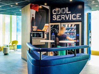 ibis budget saint quentin en yvelines velodrome