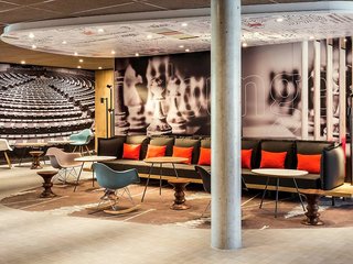 Ibis Saint Quentin En Yvelines Velodrome,Montigny-Le-Bretonneux>>Maurepas,3 star