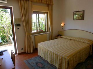hotel villa greta