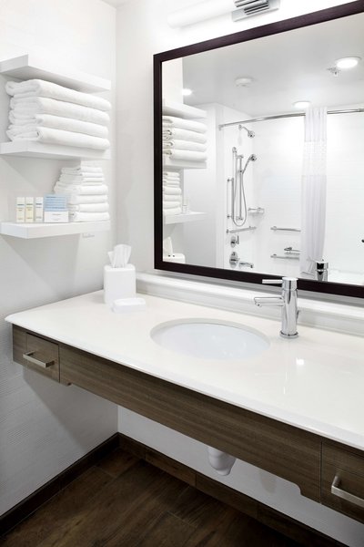 hampton inn and suites pittsburgh airport south settlers ridge