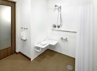 Hampton Inn & Suites Pittsburgh Airport South-Settlers Ridge,Pennsylvania>>Allegheny County,3 star