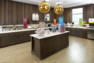 hampton inn and suites pittsburgh airport south settlers ridge