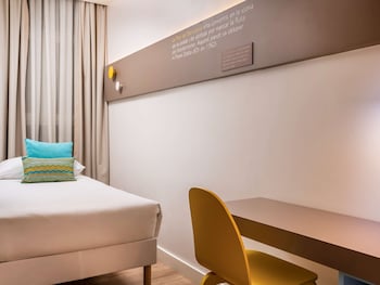 ibis styles barcelona centre hotel