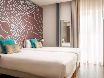ibis styles barcelona centre hotel