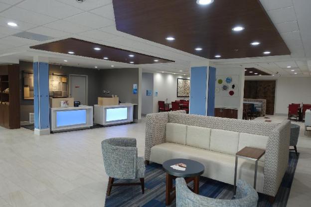 holiday inn express and suites brentwood by ihg
