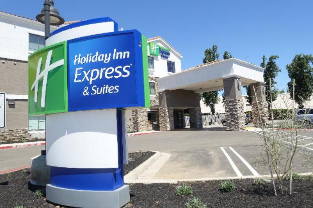 holiday inn express and suites brentwood by ihg