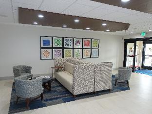 holiday inn express and suites brentwood by ihg