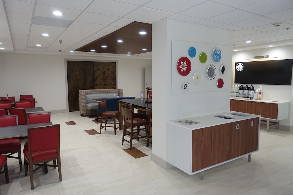 holiday inn express and suites brentwood by ihg