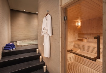 the metropole bangkok thonglor hotel