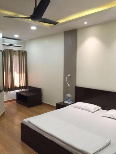 Pamposh Guest House Gk Ii Market,New Delhi>>Delhi,3 star