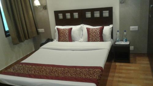 Pamposh Guest House Gk Ii Market,New Delhi>>Delhi,3 star