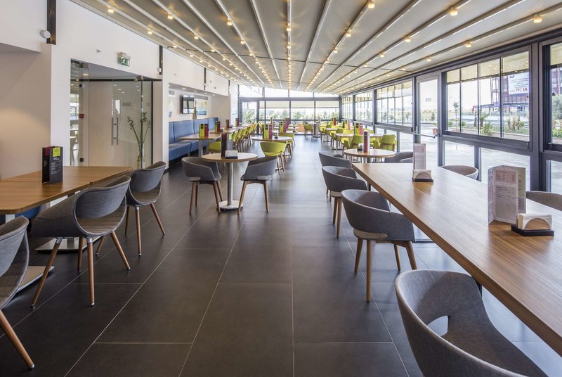 hampton by hilton istanbul kurtkoy