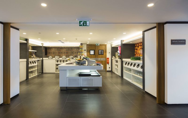 hampton by hilton istanbul kurtkoy