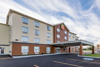 Super 8 By Wyndham Mont Laurier,Quebec>>Mont-Laurier,2.5 star
