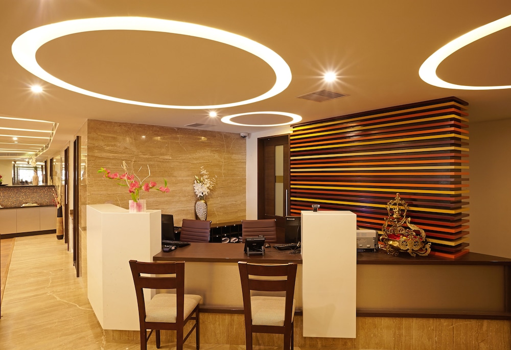 saravanas golden fruits business suites