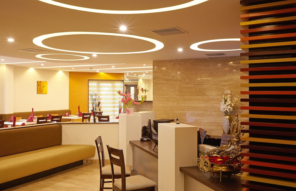 saravanas golden fruits business suites