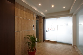 saravanas golden fruits business suites