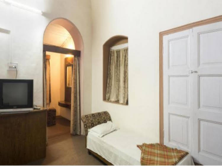 prince hotel