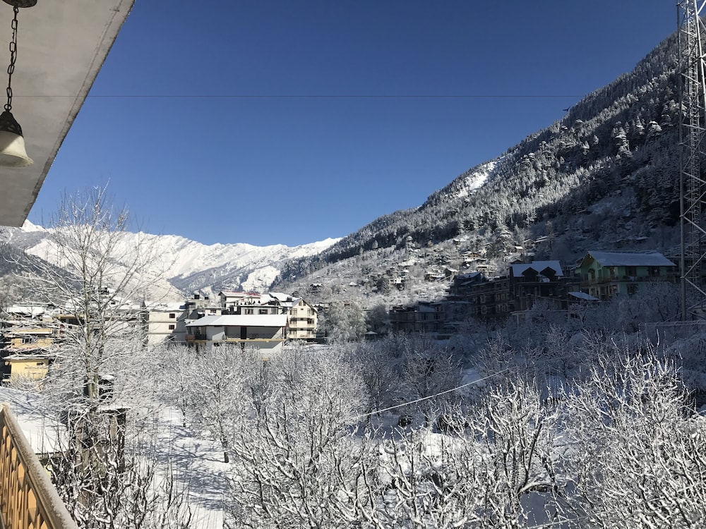 apple paradise manali hotel