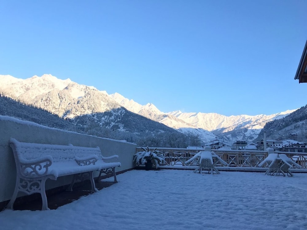 apple paradise manali hotel