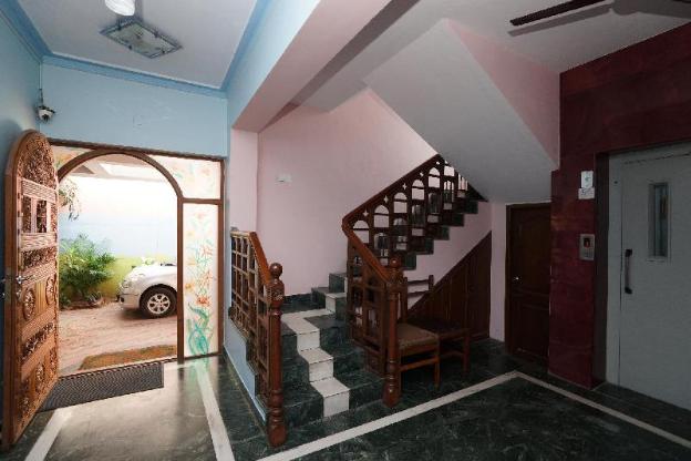 lloyds guest house krishna street t nagar