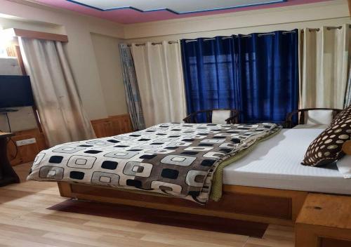 Hotel Apple Regency,Ghora Chowki,3 star