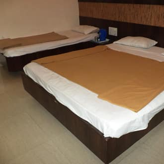 Hotel Om Sai Laxmi,Palki Road,3 star