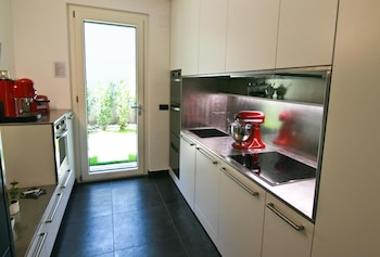 experience design bed and show