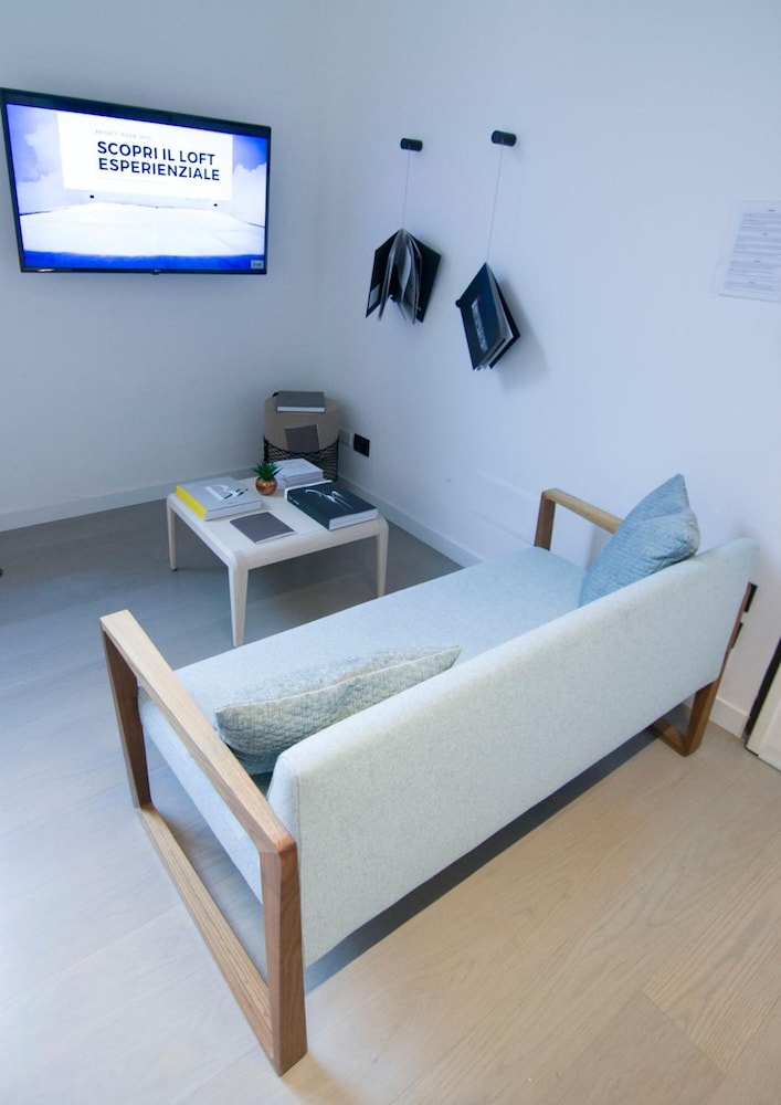 experience design bed and show