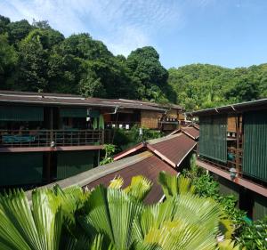 t star cottage