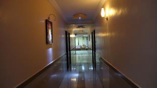 Hotel Sai Shraddha,Akola>>Ahmednagar,3 star