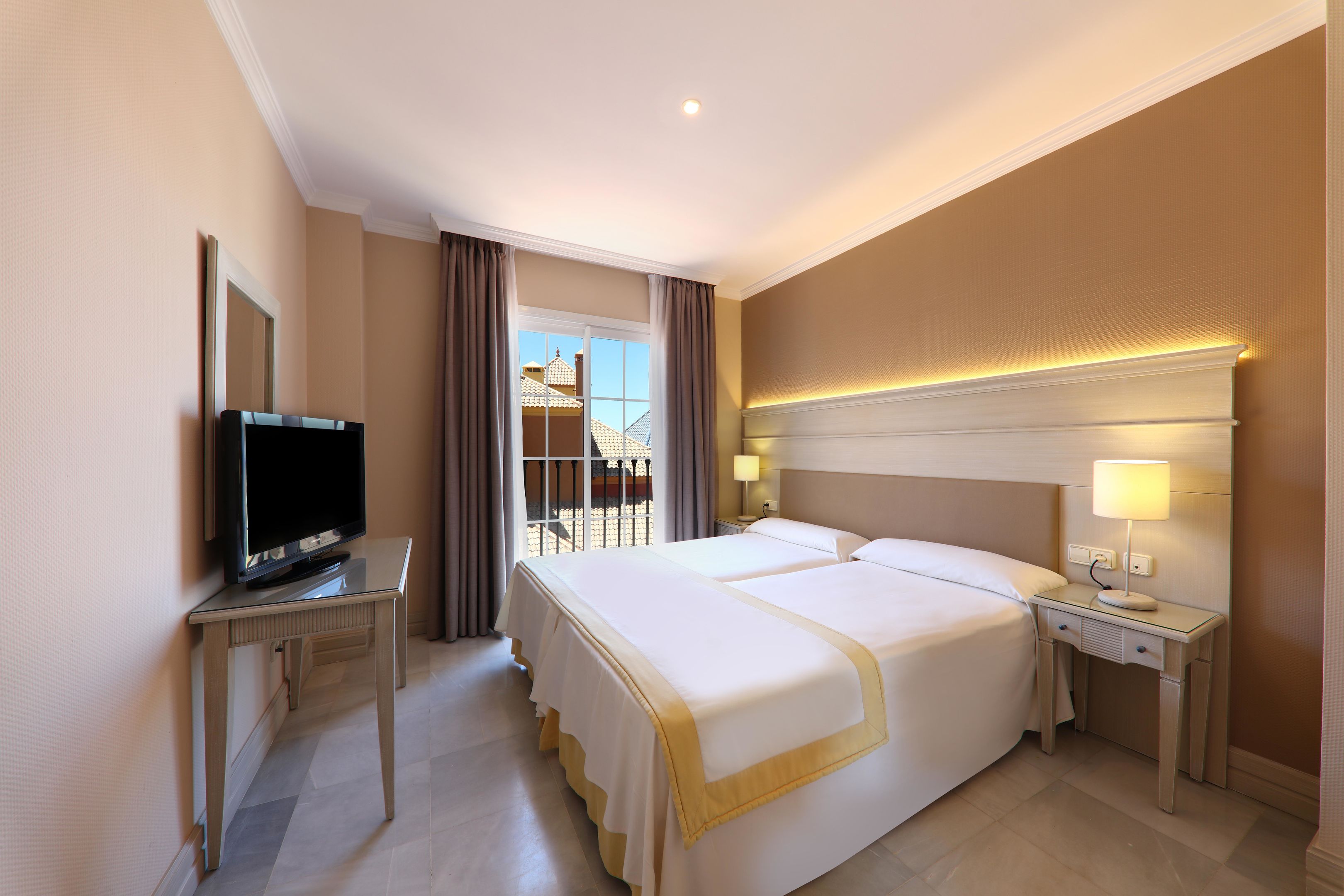iberostar waves malaga playa