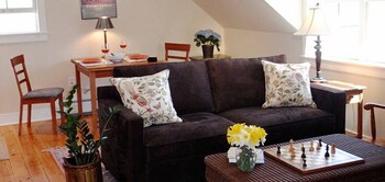 Butler House,Stowe>>Lamoille County,3 star