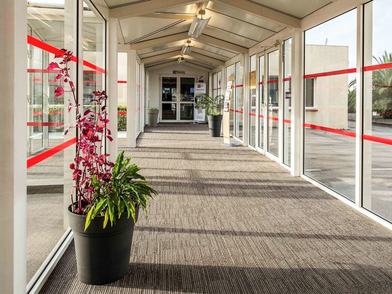 hotel ibis perpignan sud saint charles adults only