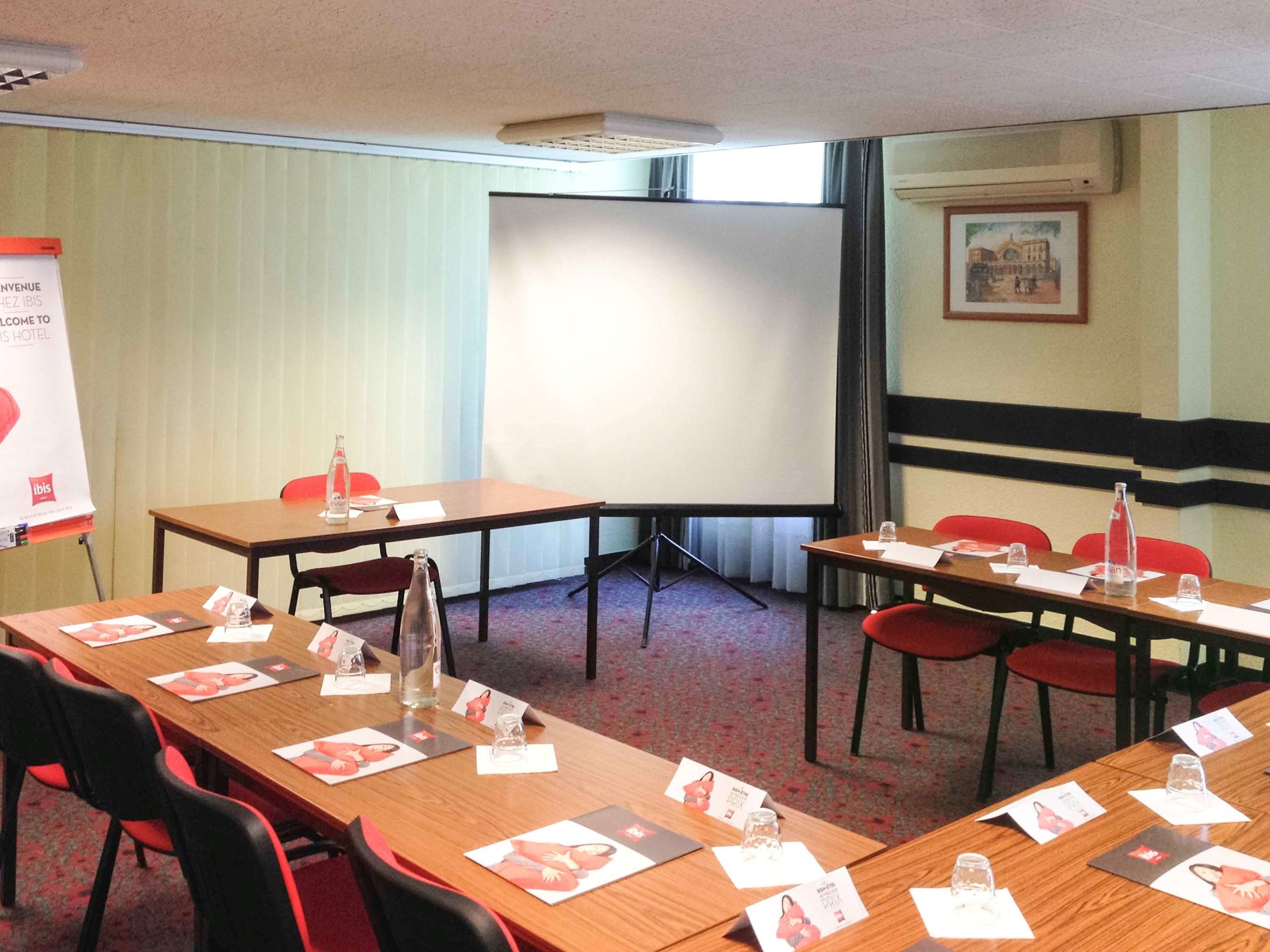 hotel ibis poitiers beaulieu adults only