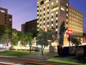 Ibis Pune Viman Nagar Hotel,Maharashtra>>Pune,3 star