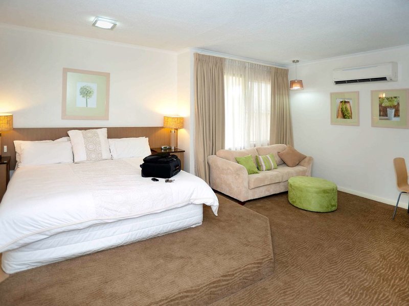 swan hill resort