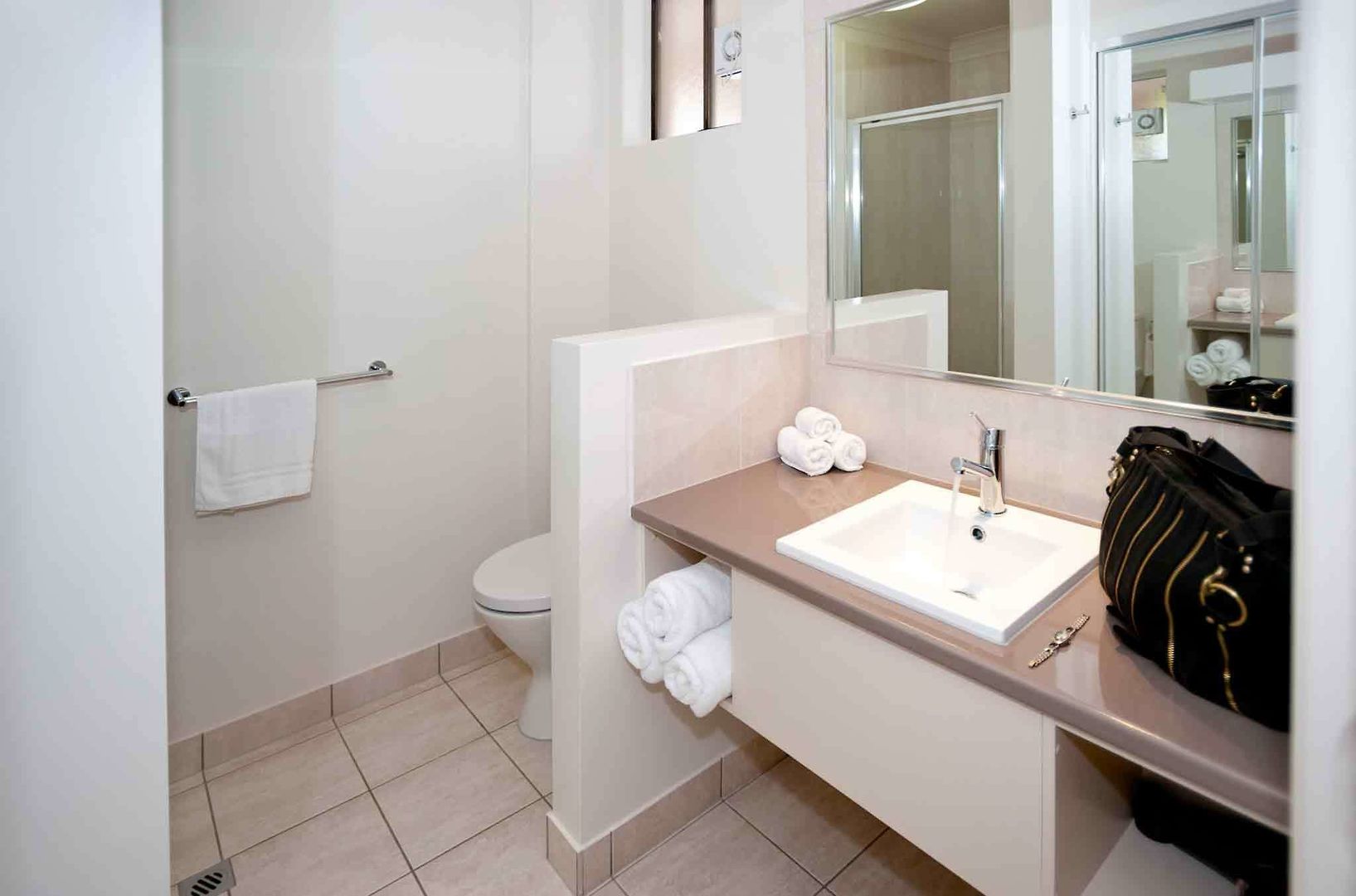 swan hill resort