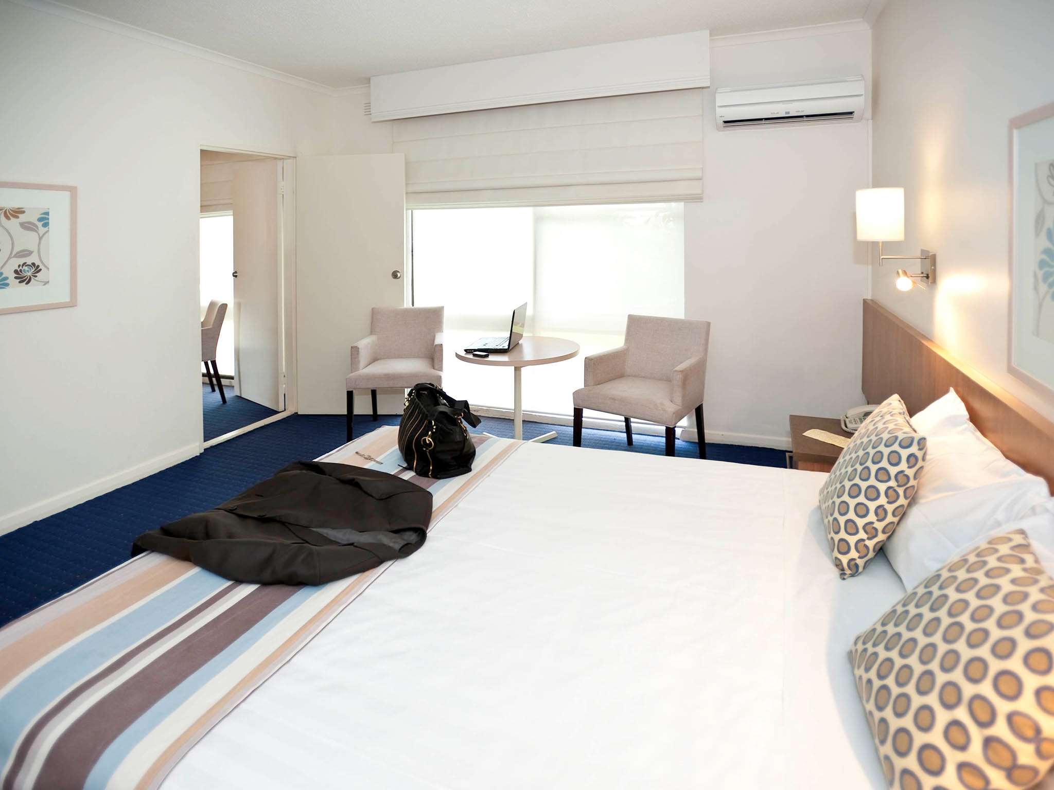 swan hill resort