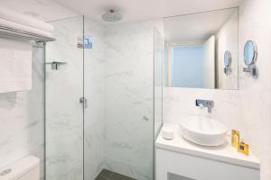 ibis sydney world square