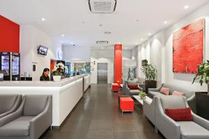 ibis sydney world square