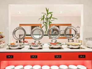 ibis sydney world square